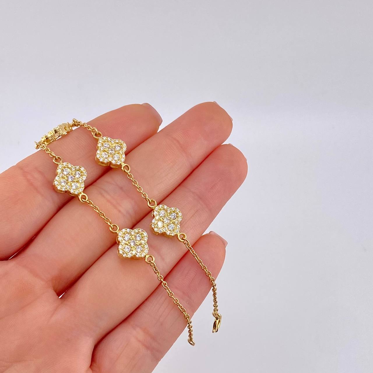 Pulso Aro Seguido Flor Trebol 6.8 g / 17.7 cm / 9.7 mm Oro Amarillo 18K