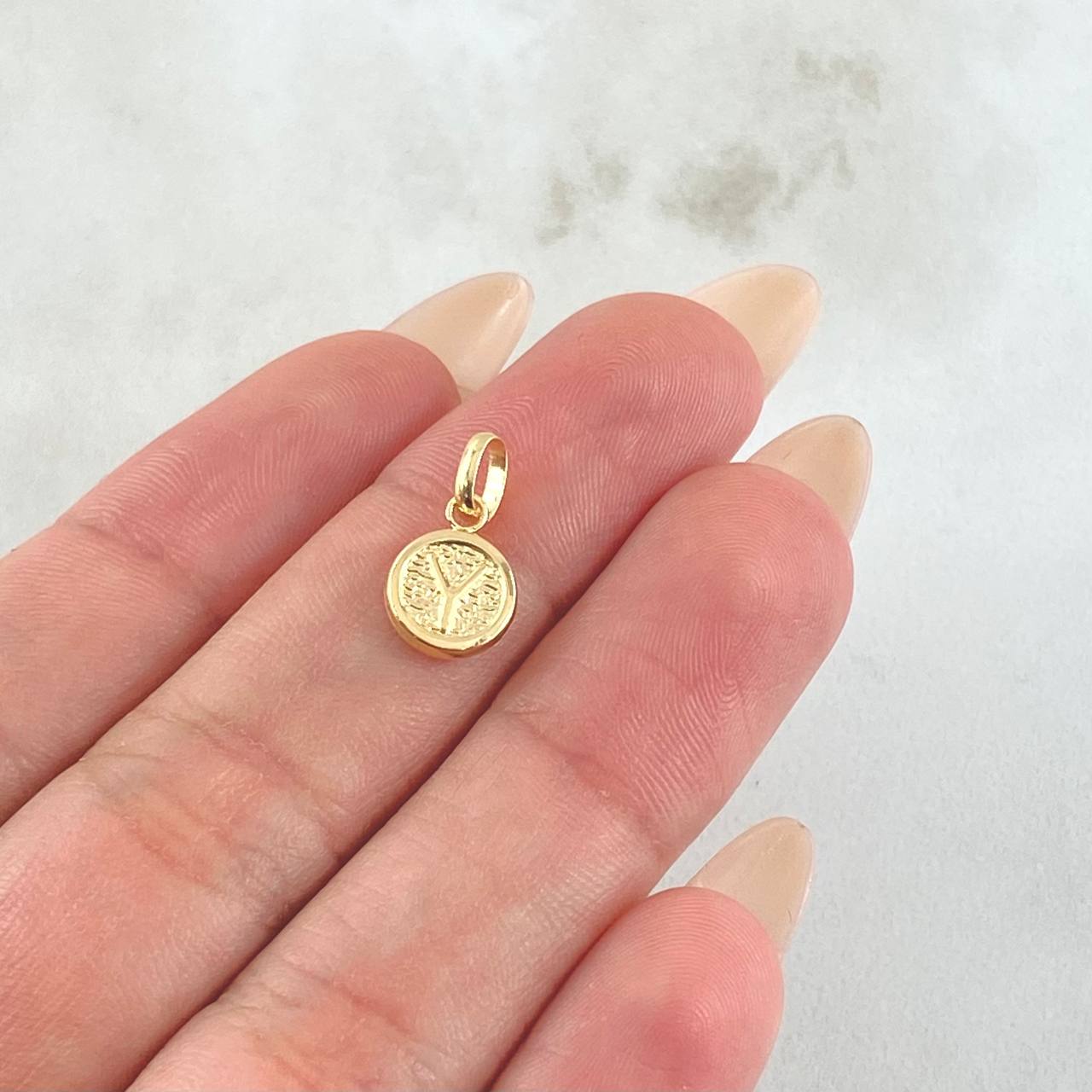 Dije Letra Y 0.4gr / 1.5cm / Oro Amarillo 18K