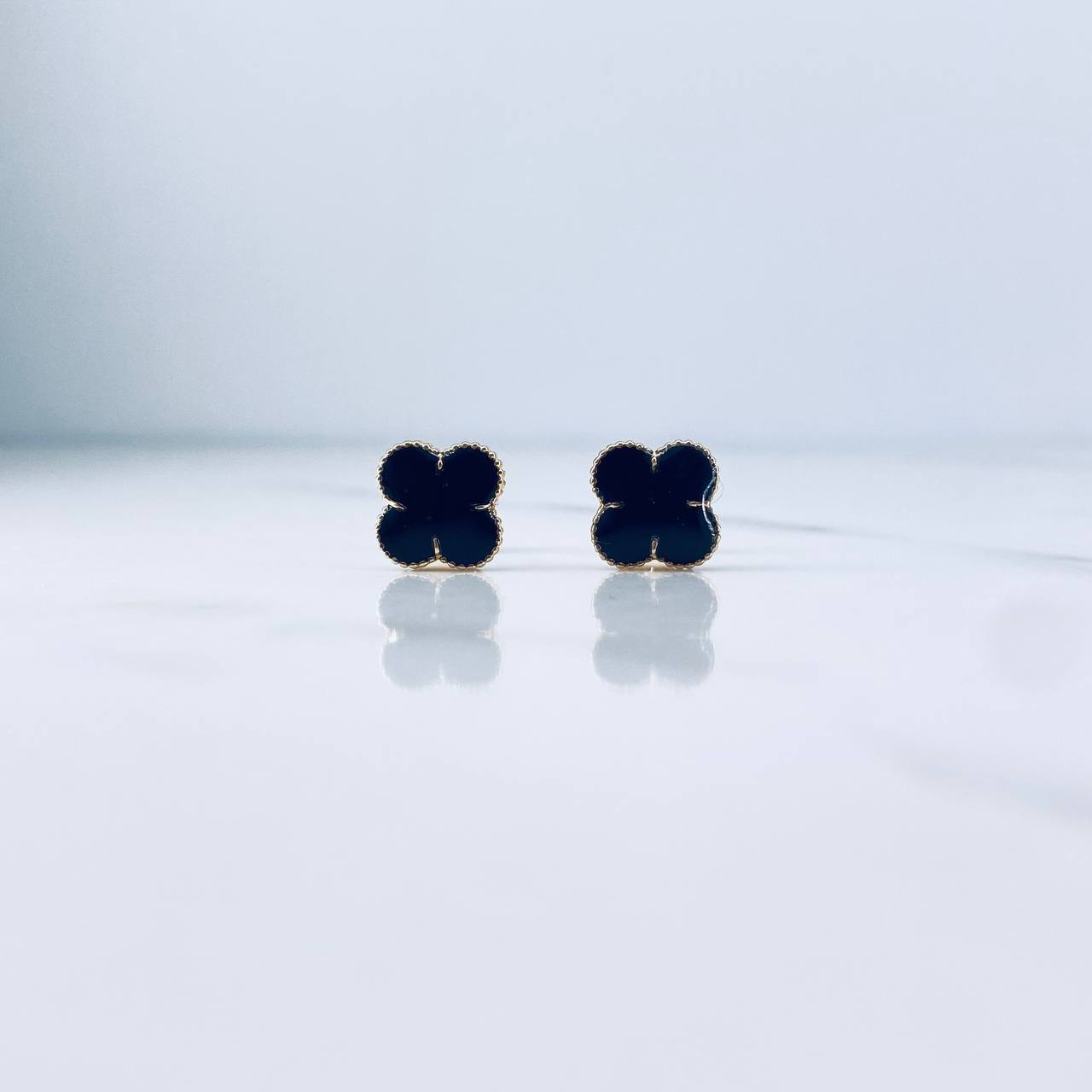 Topos Trebol 1.25gr / 8mm Resina Negra Oro Amarillo 18K &