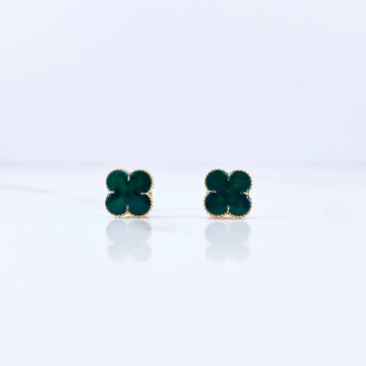 Topos Trebol 1.3gr / 8mm Resina Verde Oro Amarillo 18K &