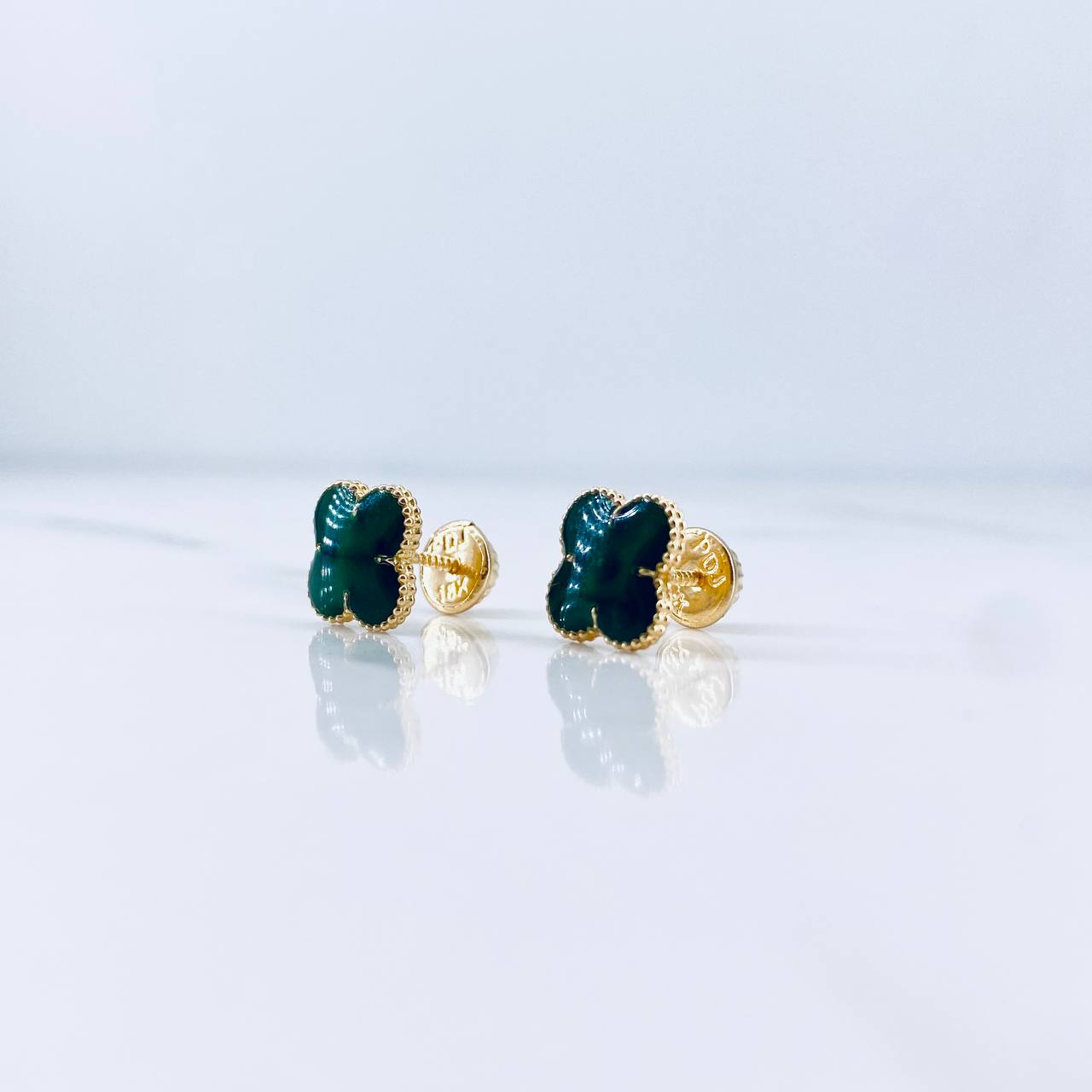 Topos Trebol 1.3gr / 8mm Resina Verde Oro Amarillo 18K &