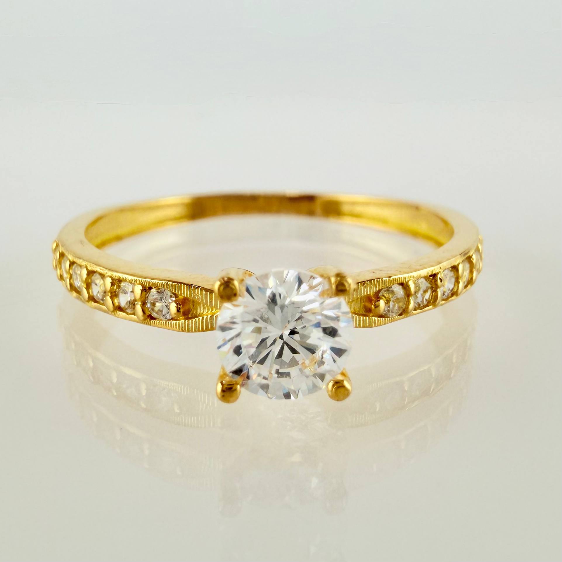 Anillo Solitario Tupido 1.5gr / T6 1/4 / Oro Amarillo 18K ©