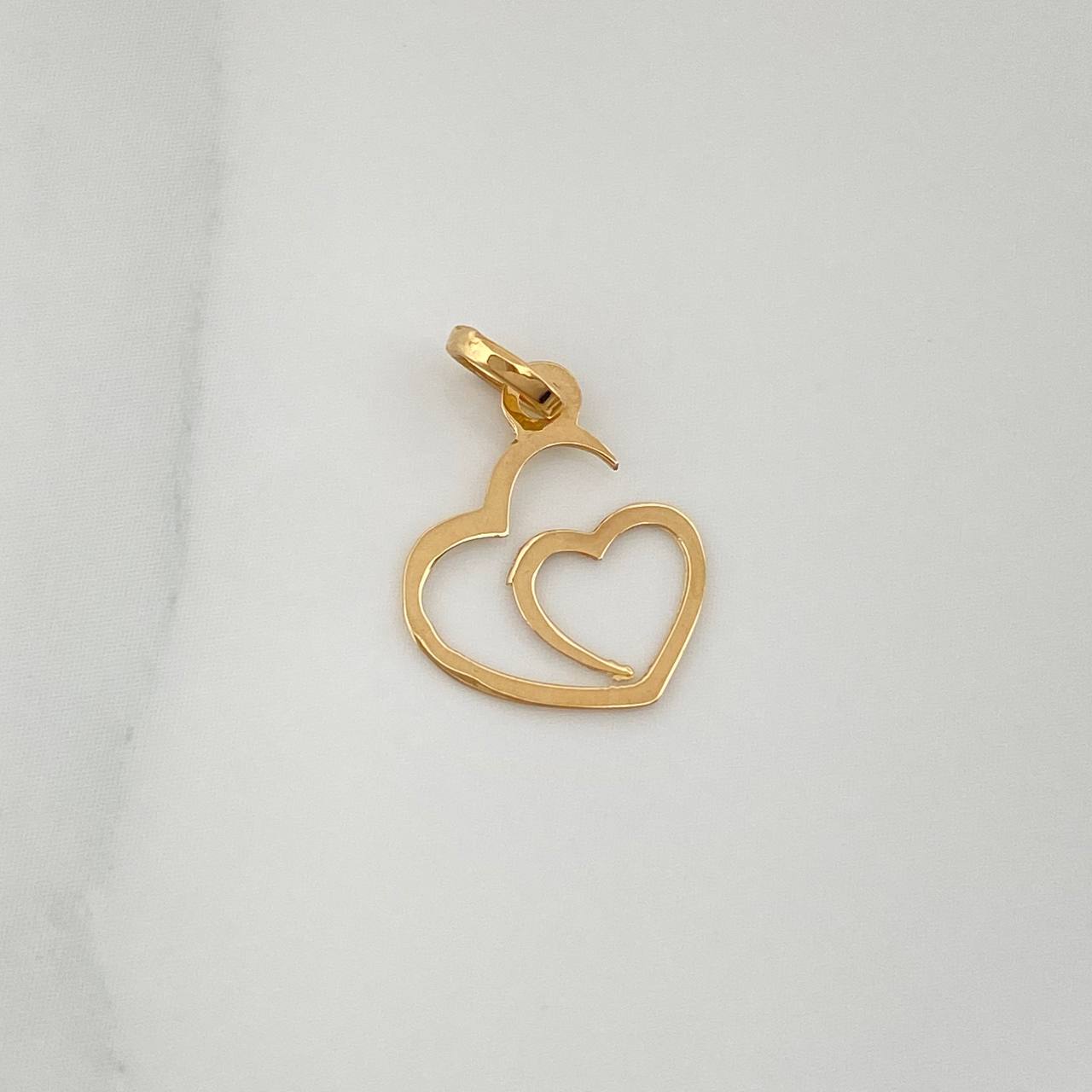 Dije Silueta Corazón Doble 0.25gr / 1.5cm / Oro Amarillo 18K %