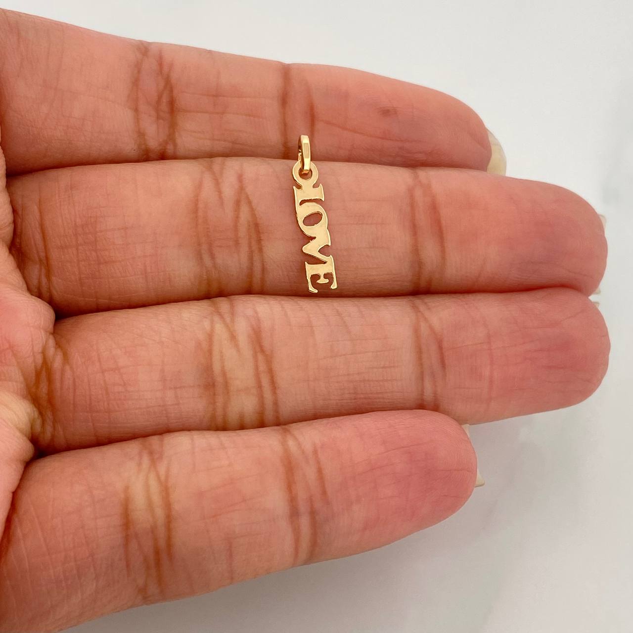 Dije Love 0.25gr / 1.8cm / Oro Amarillo 18K %