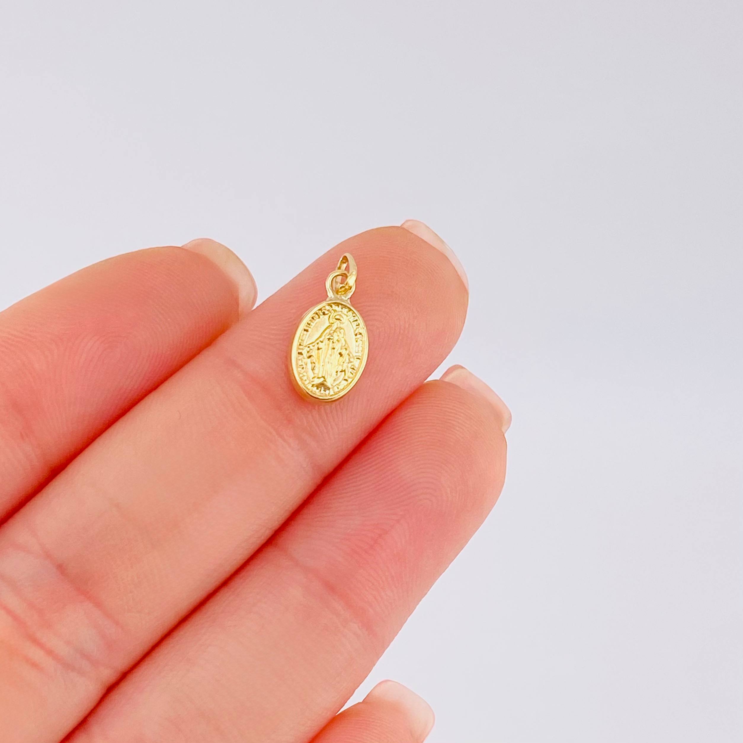 Dije Virgen Milagrosa 0.35gr / 1.6cm / Oro Amarillo 18K ©