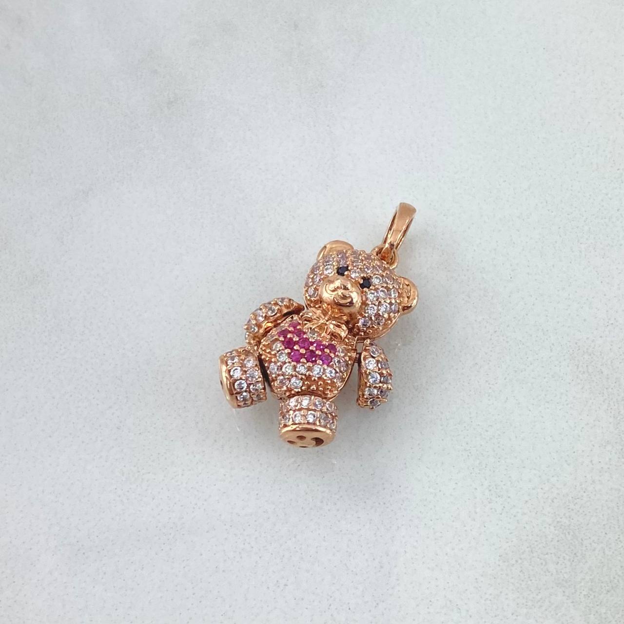 Dije Oso Articulado Corazón 4.1gr / 2.6cm / Circones Blancos Y Rosas Oro Rosa 18K ©