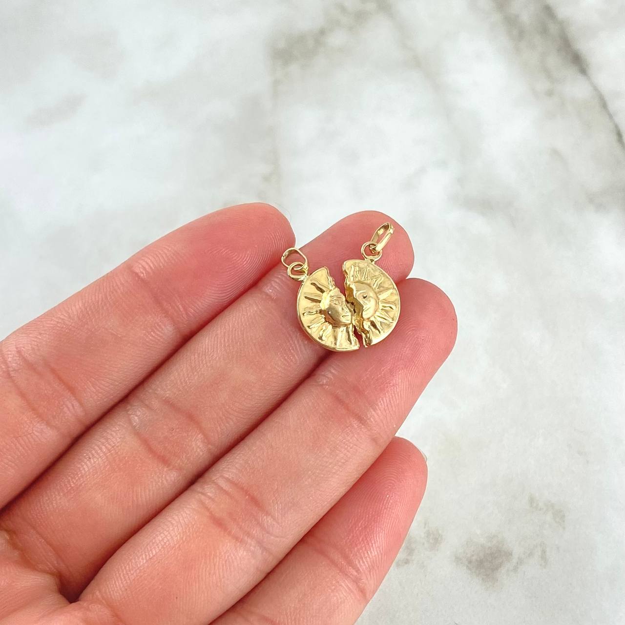 Dije Sol Pareja 1gr / 1.9cm / Oro Amarillo 18K *