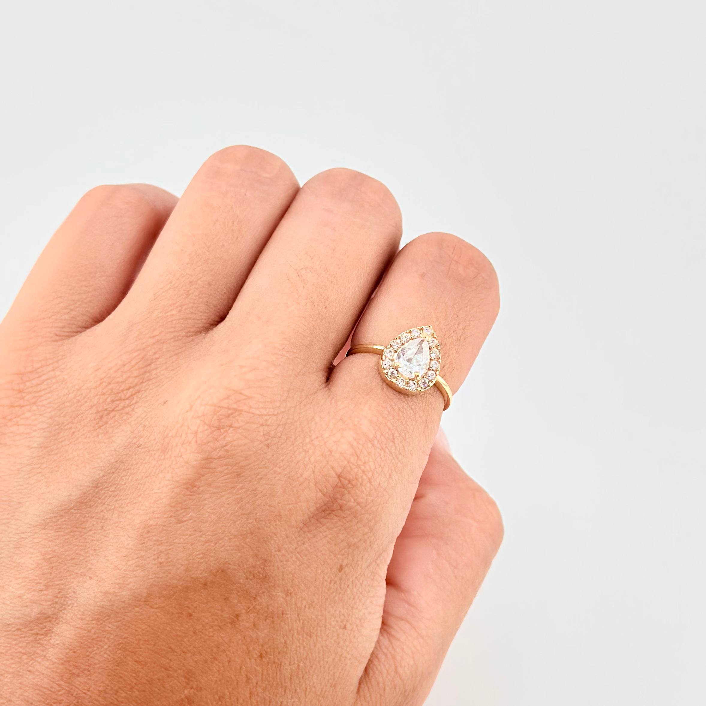 Anillo Gota 2.3gr / T6 / Oro Amarillo 18K