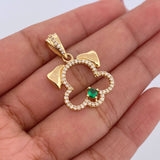 Dije Silueta Perro 3.3gr / 2.6cm / Circones Verde Blancos Oro Amarillo 18K &