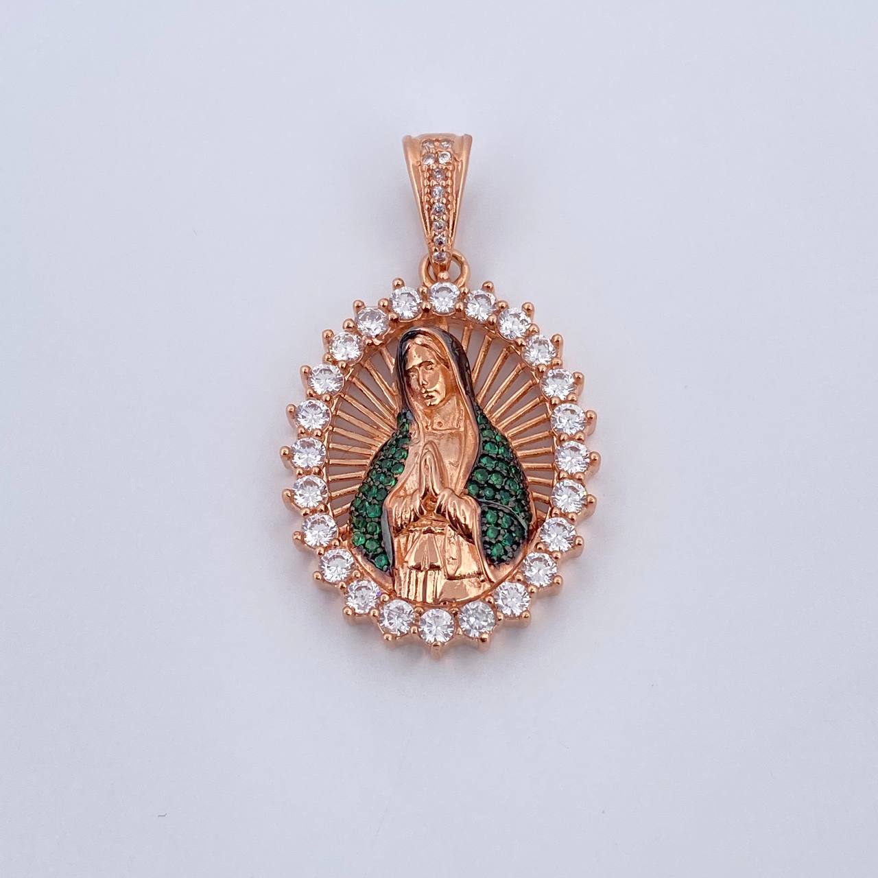 Dije Virgen Guadalupe 8.65gr / 3.9cm / Circones Verdes Blancos Oro Rosa 18K &