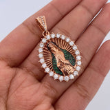 Dije Virgen Guadalupe 8.65gr / 3.9cm / Circones Verdes Blancos Oro Rosa 18K &