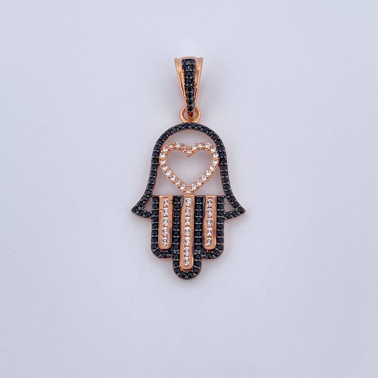 Dije Mano Hamsa 4.05gr / 4cm / Circones Negros Blancos Oro Rosa 18K &
