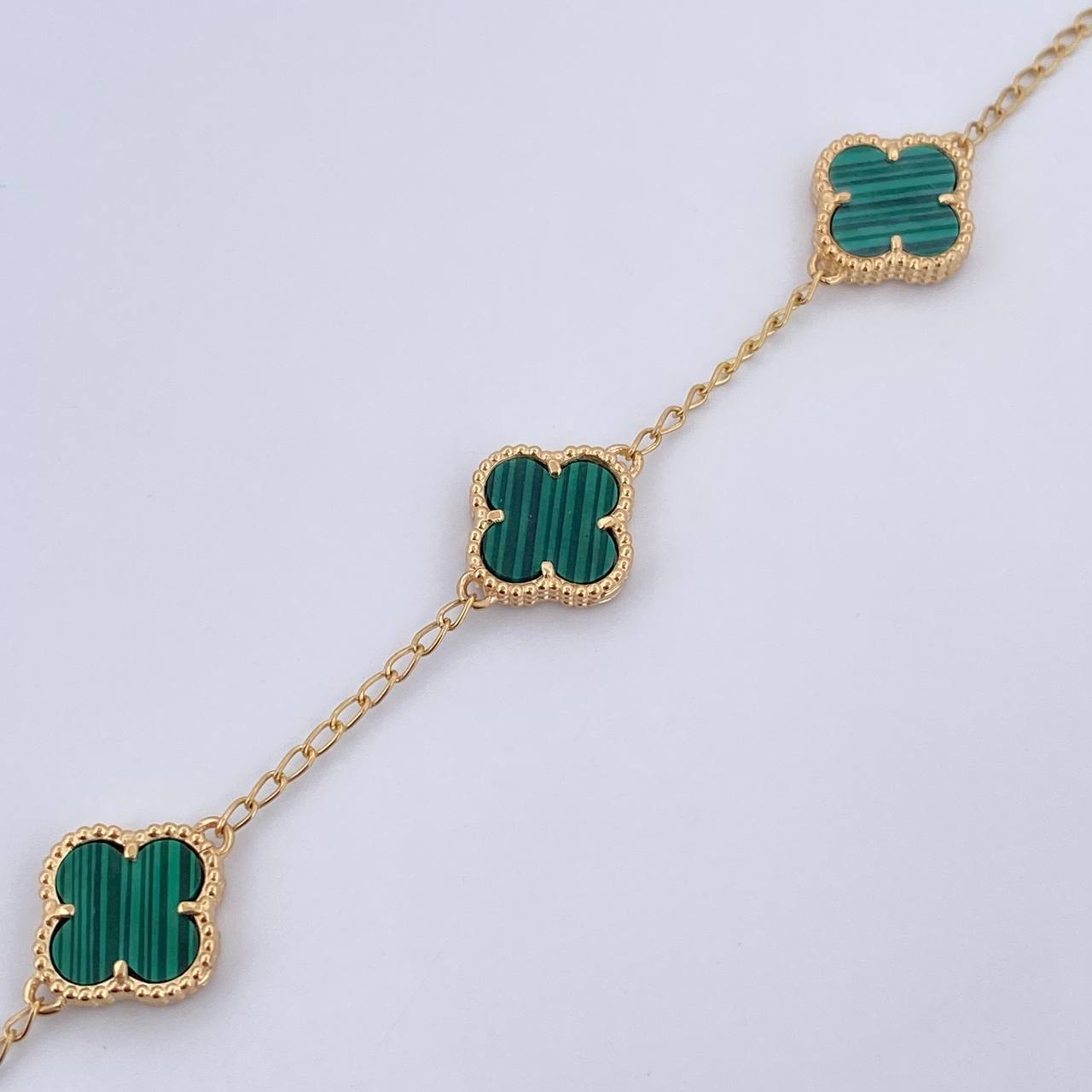 Pulso Espiga Trebol 5.3gr / 16.8cm-18.6cm / 1.2mm Malaquita Verde Oro Amarillo Nac.Esp. 18K &