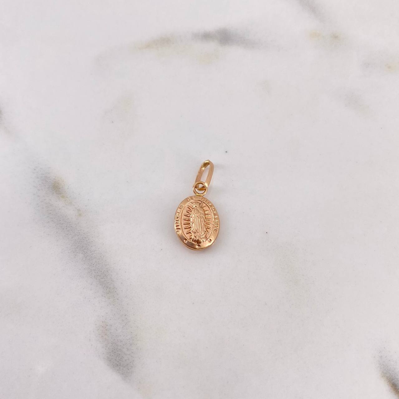 Dije Virgen Guadalupe 0.45gr / 1.7cm / Troquelado Oro Rosa 18K #