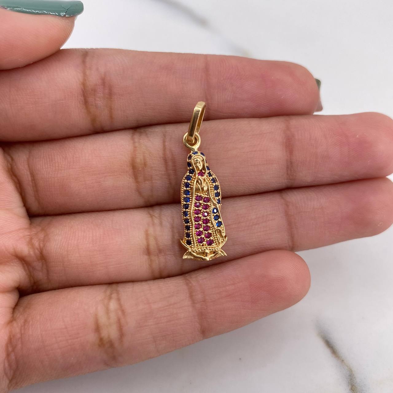 Dije Virgen Guadalupe 1.8gr / 2.7cm / Circones Fucsias Blancos Oro Amarillo 18K #