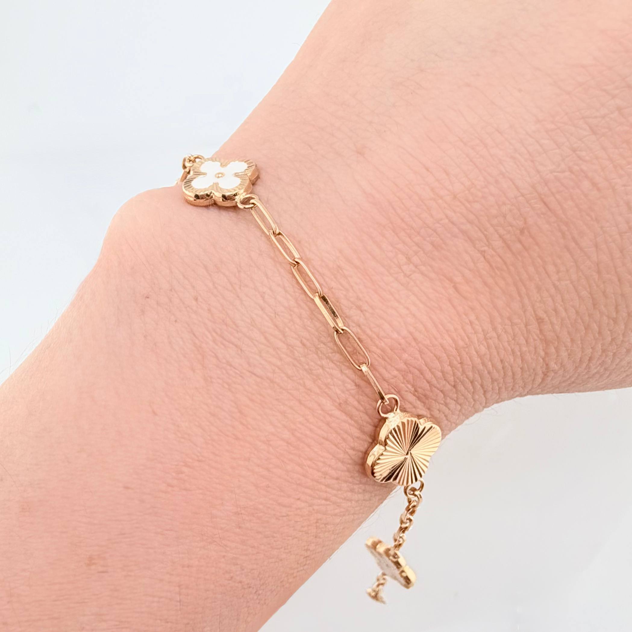 Pulso Cajon Trebol Intercalado 3.95gr / 18cm / 10mm Oro Amarillo 18K