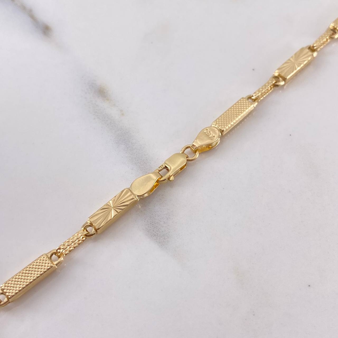 Cadena Rustica Rectangular 11.5gr / 60cm / 3.3mm Diamantado Oro Amarillo 18K $