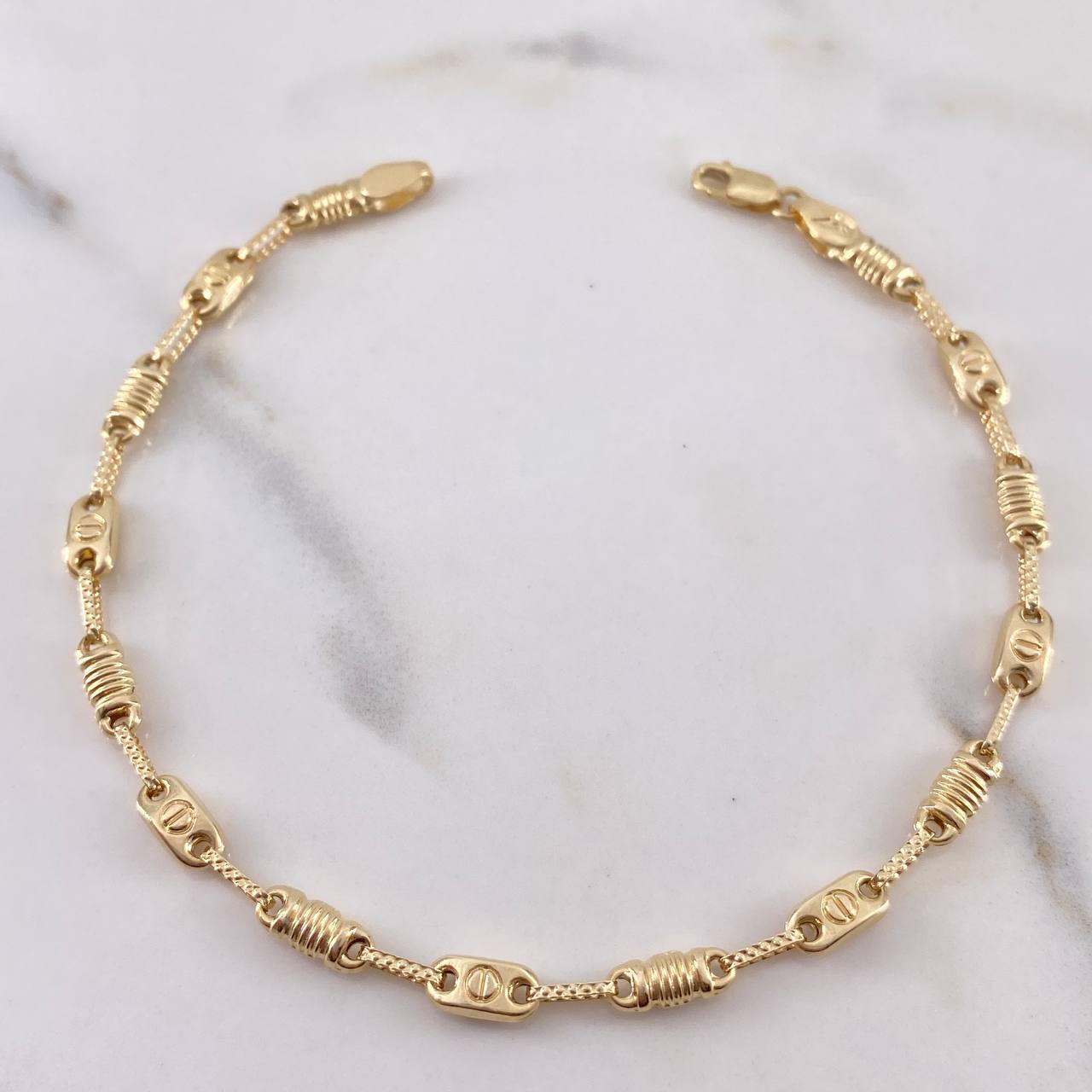Pulso Rustico Tornillo 3.55gr / 20.8cm / 3.8mm Barril Oro Amarillo 18K $