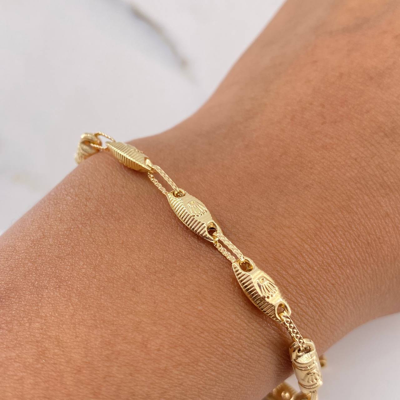 Pulso Rustico Corona RX 4.6gr / 20.5cm / 4.5mm Oro Amarillo 18K $