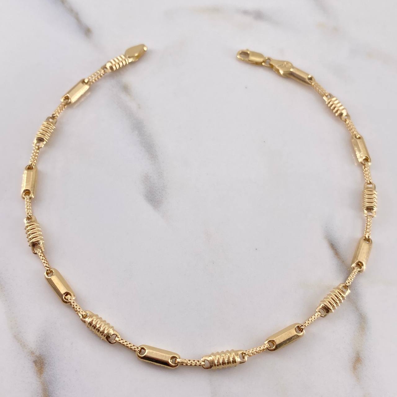 Tobillera Rustica 3.95gr / 24cm / 3.1mm Barril Oro Amarillo 18K $