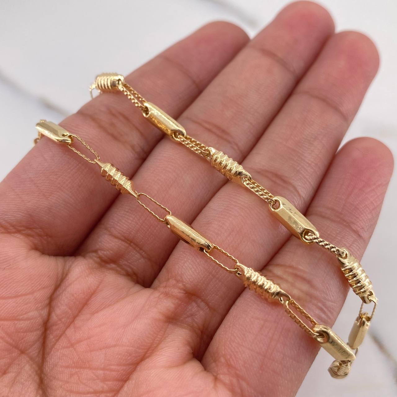 Tobillera Rustica 3.95gr / 24cm / 3.1mm Barril Oro Amarillo 18K $