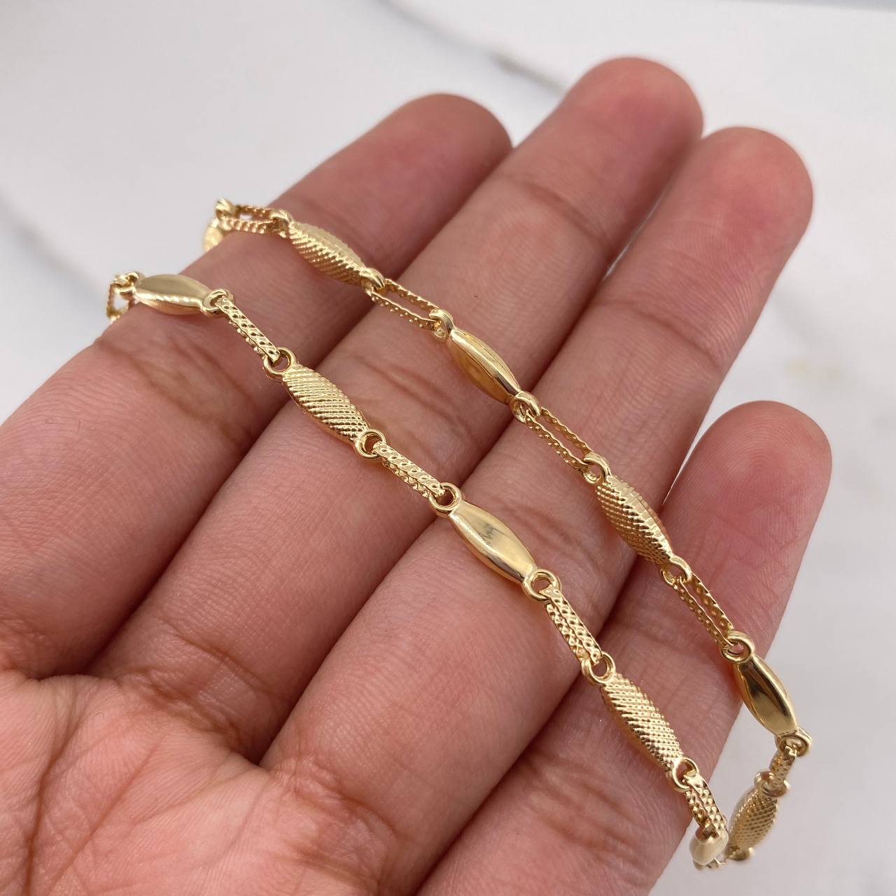 Tobillera Capullo 4gr / 24.4cm / 2.9mm Punteada Oro Amarillo 18K $