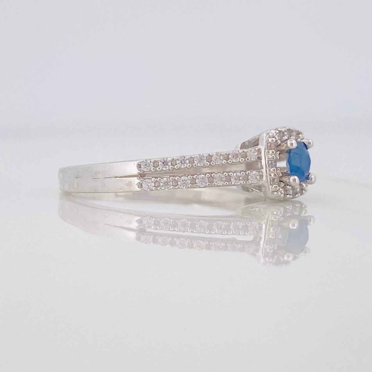 Anillo Halo Cuadrado Zafiro 17 Pts 1.7 g / T6 3/4 Plata 925
