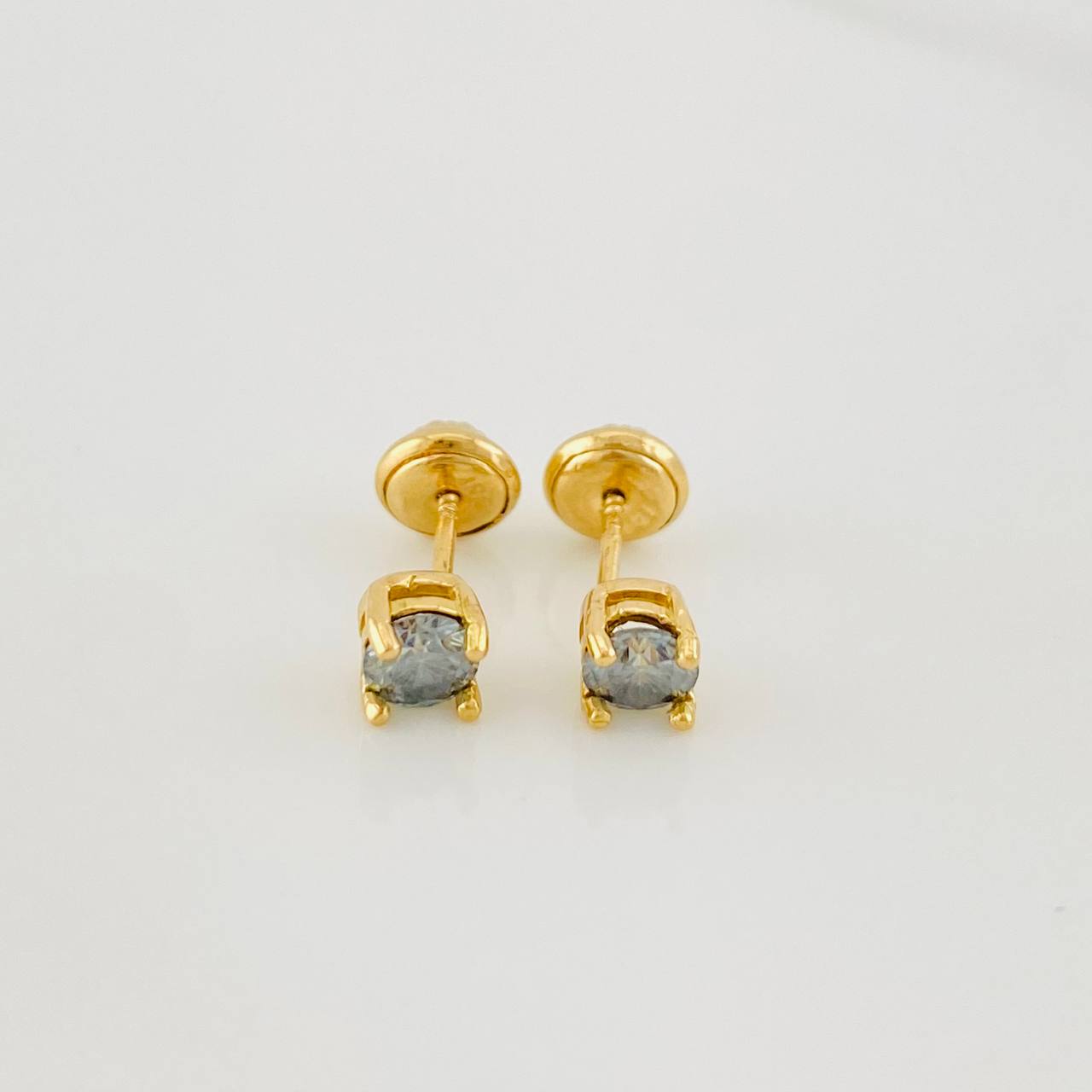 Topos Cuatro Garras 40 pts 1.1g / 1.5mm Oro Amarillo 18K