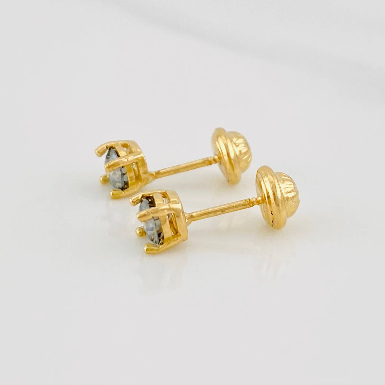 Topos Cuatro Garras 40 pts 1.1g / 1.5mm Oro Amarillo 18K