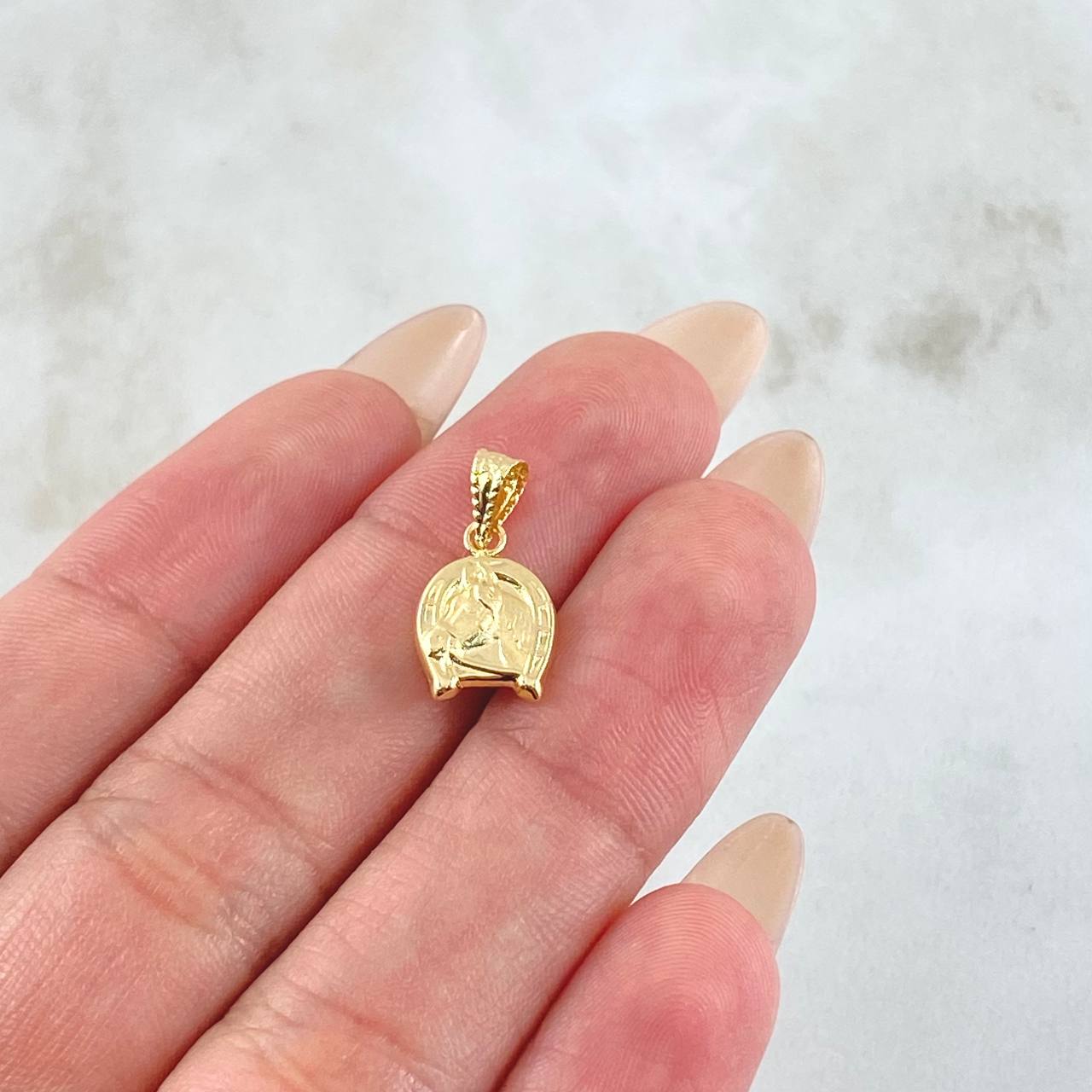 Dije Herradura Caballo 0.55gr / 1.7cm / Oro Amarillo 18K ©