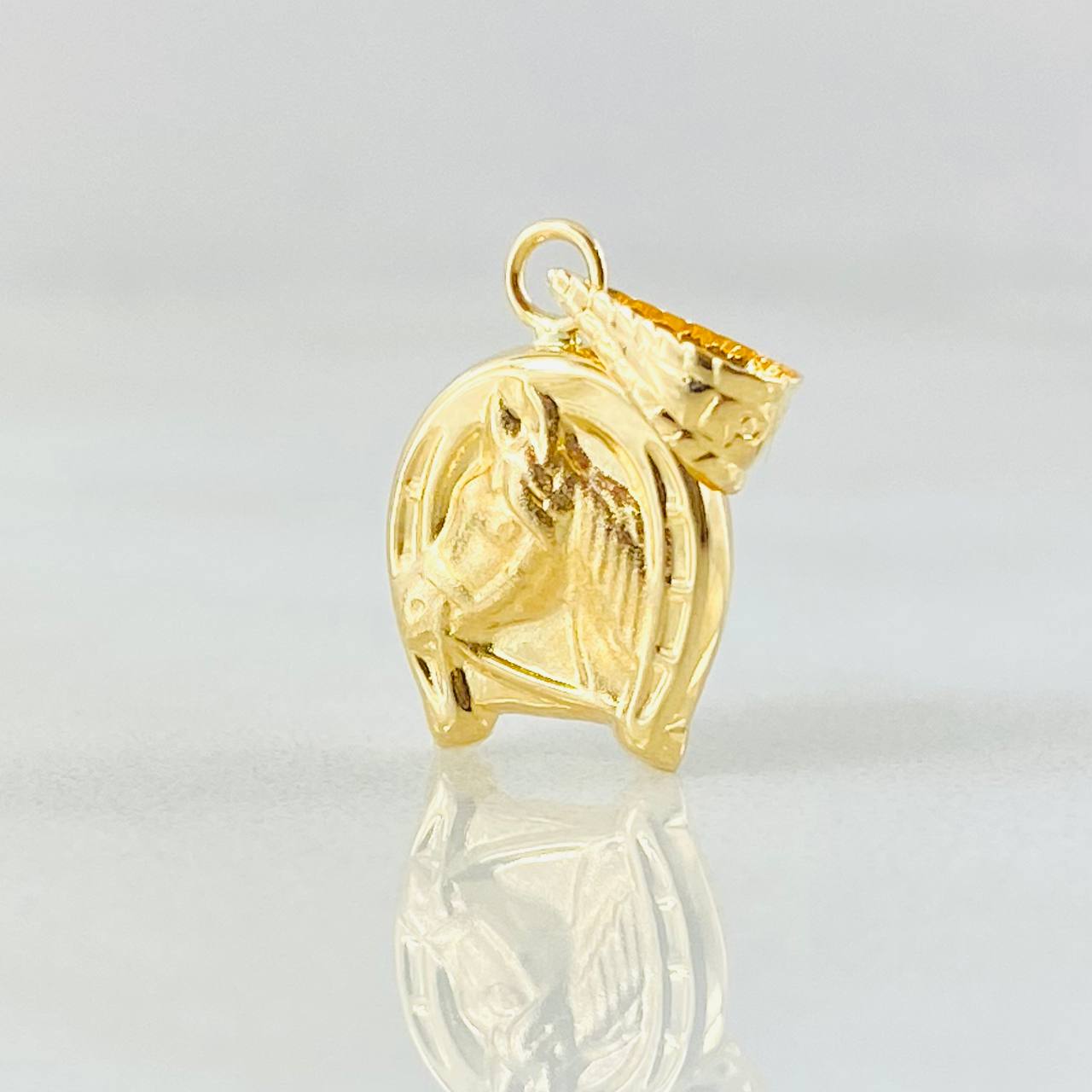 Dije Herradura Caballo 0.5gr / 1.7cm / Oro Amarillo 18K ©