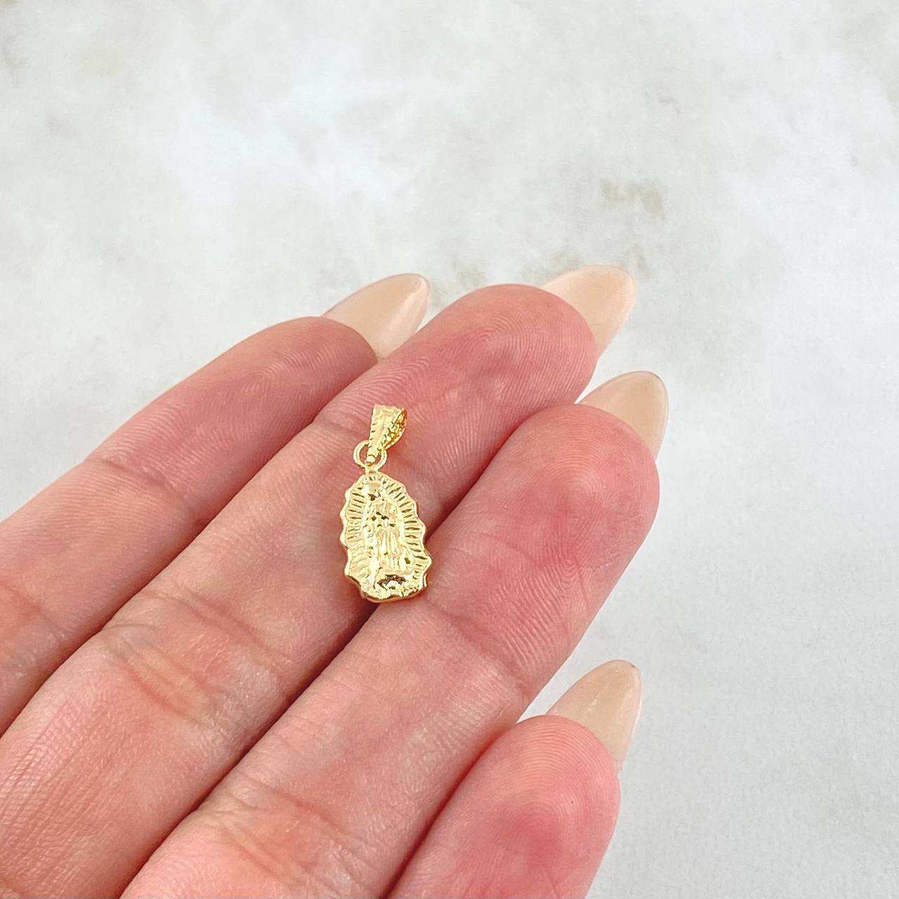 Dije Virgen Guadalupe 0.5gr / 1.7cm / Oro Amarillo 18K ©