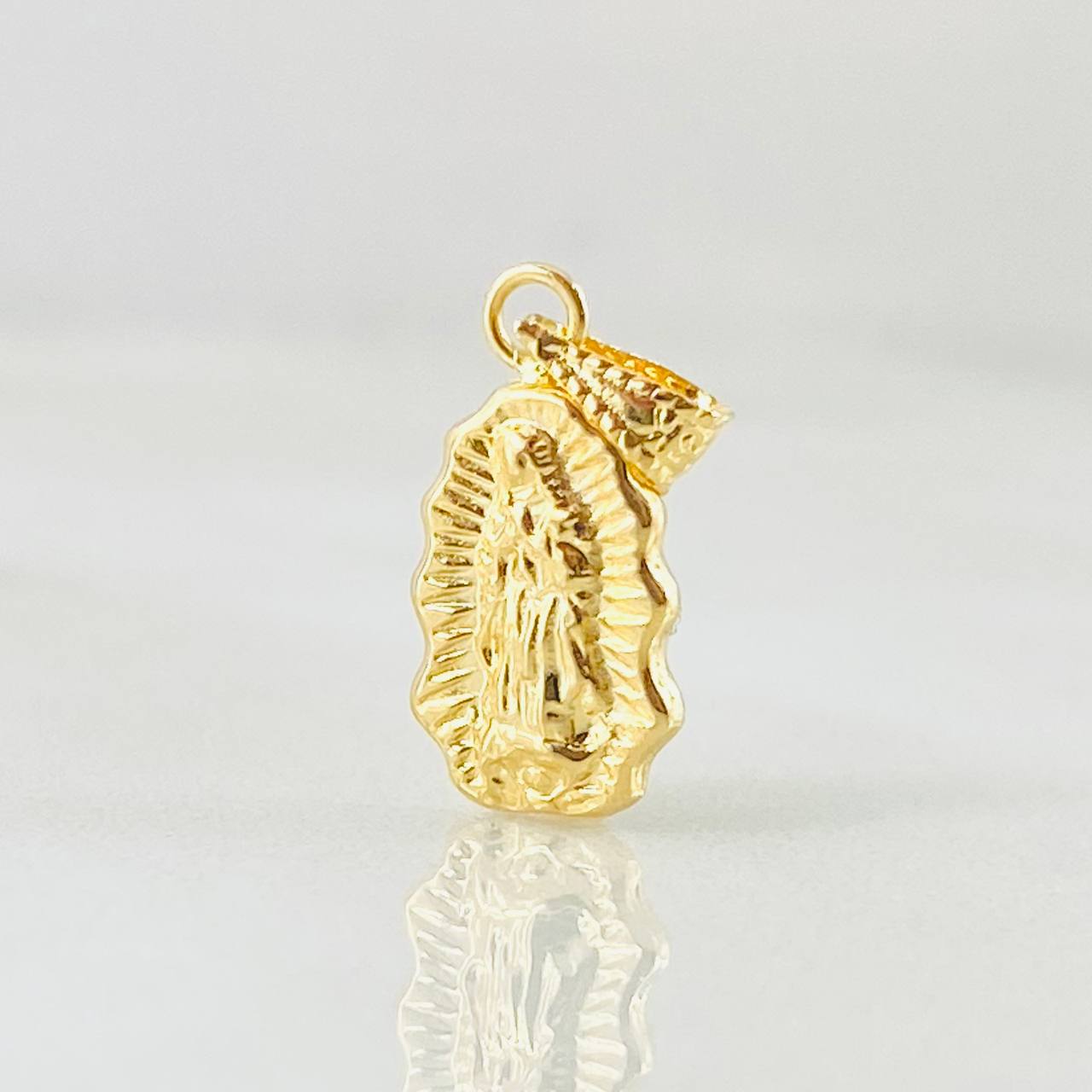 Dije Virgen Guadalupe 0.5gr / 1.7cm / Oro Amarillo 18K ©