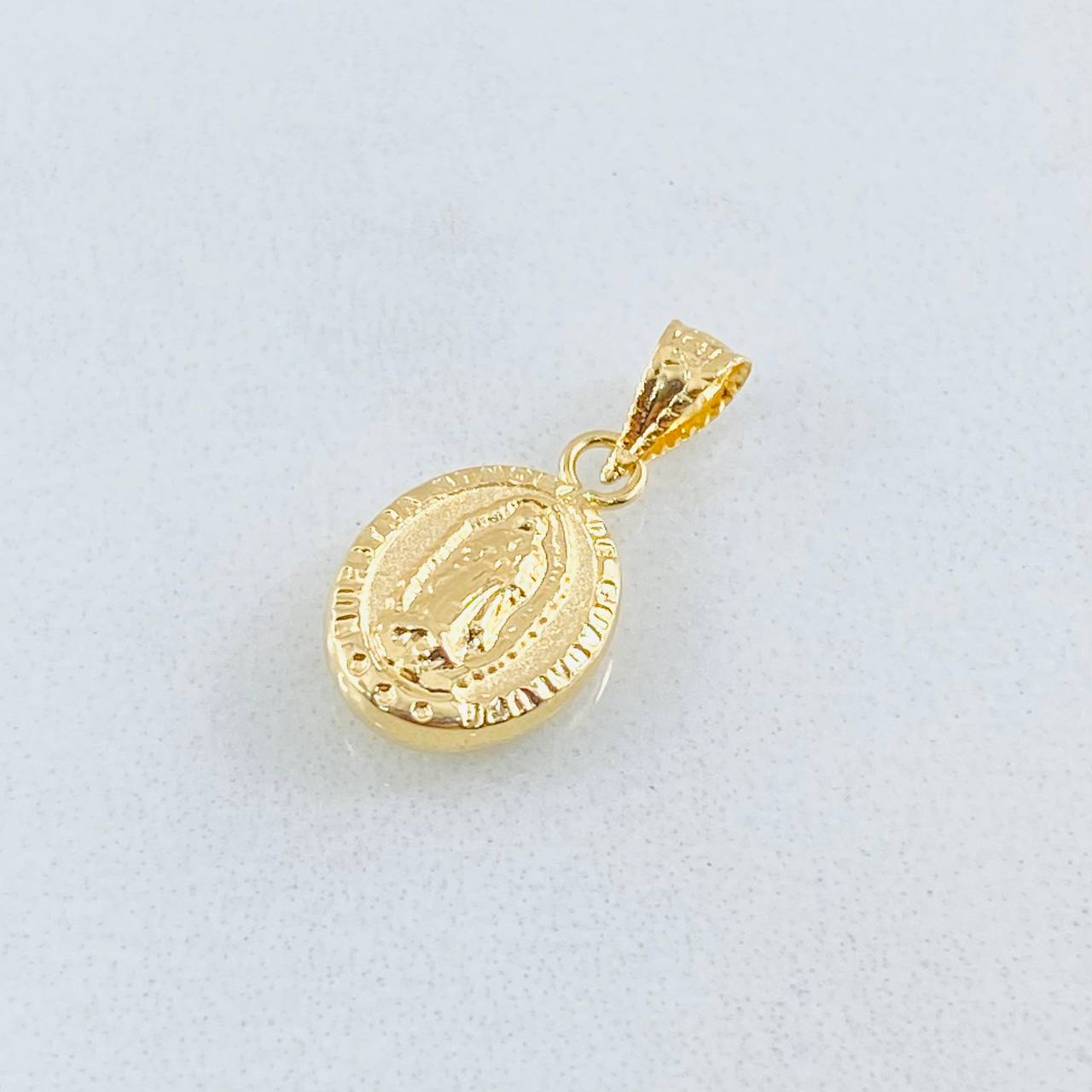 Dije Virgen Guadalupe 0.45gr / 1.6cm / Oro Amarillo 18K ©