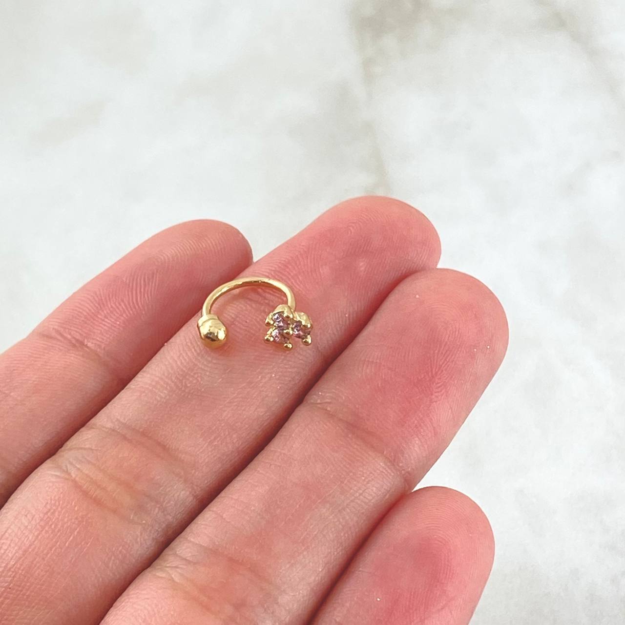 Piercing Curvo Flor 0.65gr / 1cm / Nac.Esp.Oro 18K