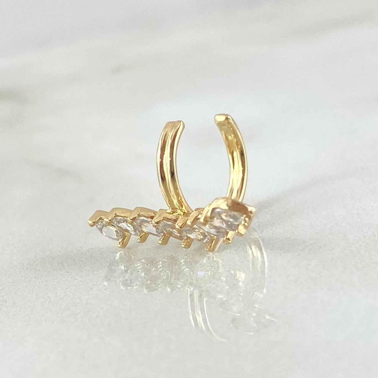 Piercing Earcuff Linea Curva 1.2gr / 1.8cm / Nac.Esp.Oro 18K ©