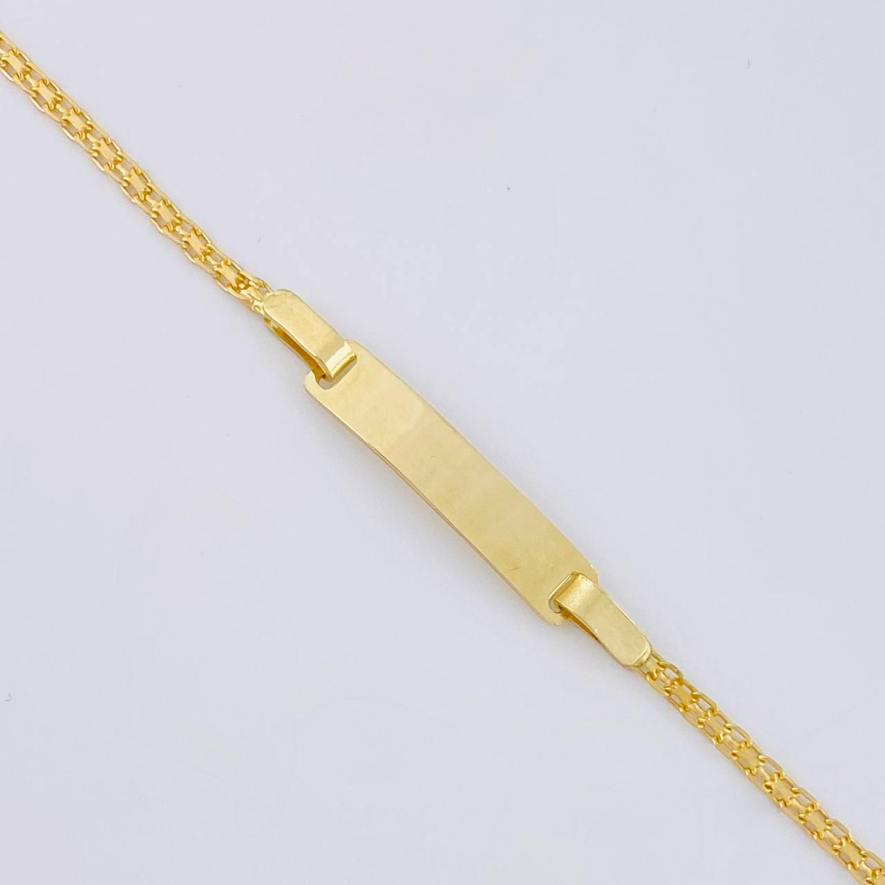 Pulso Chino Placa Rectangular 1.9 g / 16.4 cm / 1.6 mm Oro Amarillo 18K