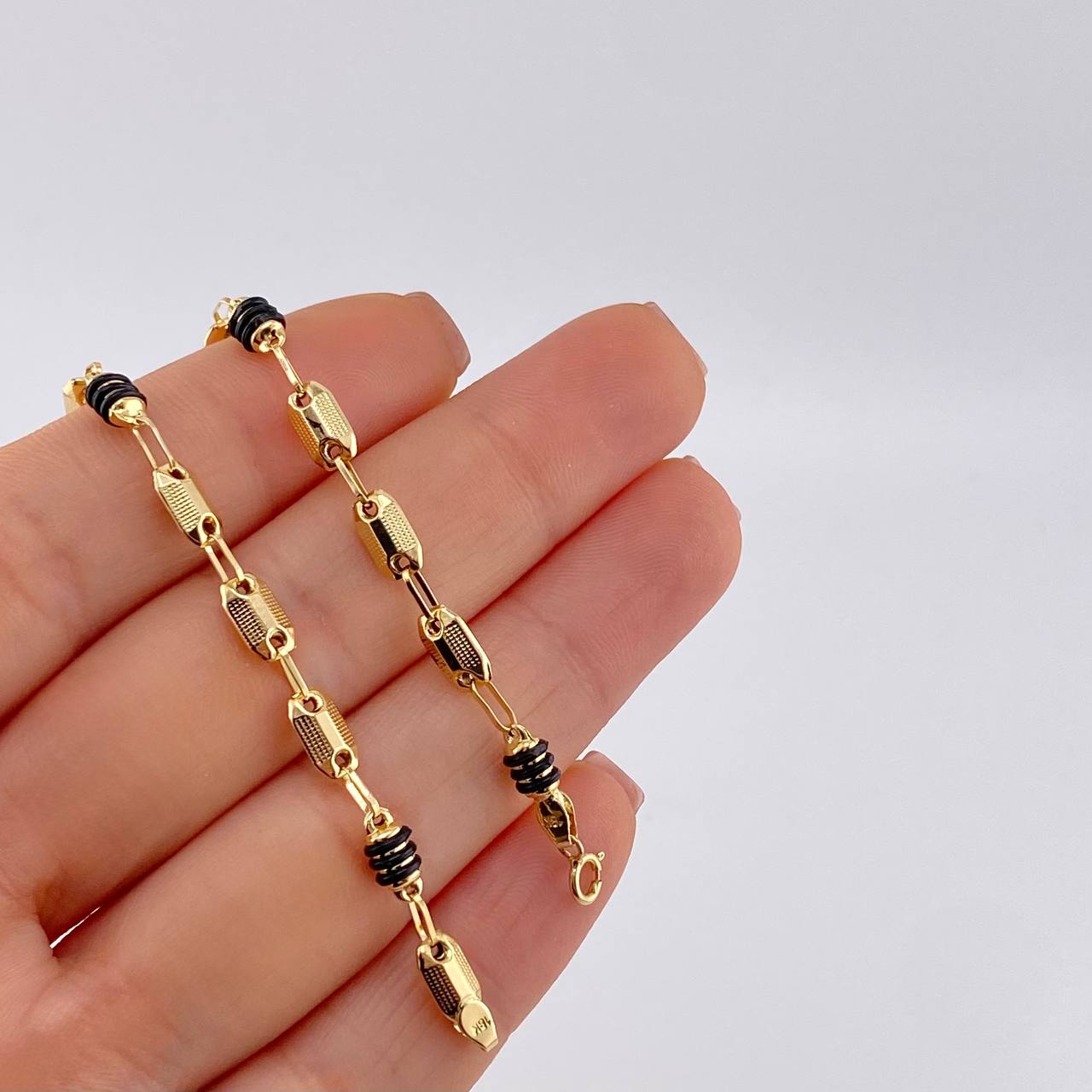 Pulso Rustico Texturizados 3.35 g / 20.7 cm / 4.2 mm Oro Amarillo 18K