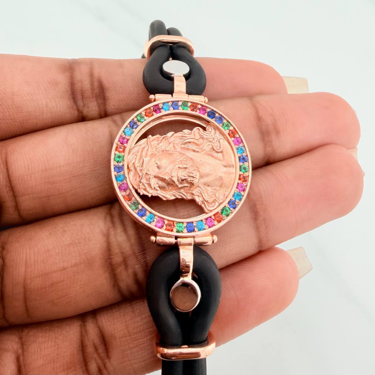 Pulso Rostro Cristo 24.7gr / 19.4cm / Dos Oros Blanco Rosa 18K $