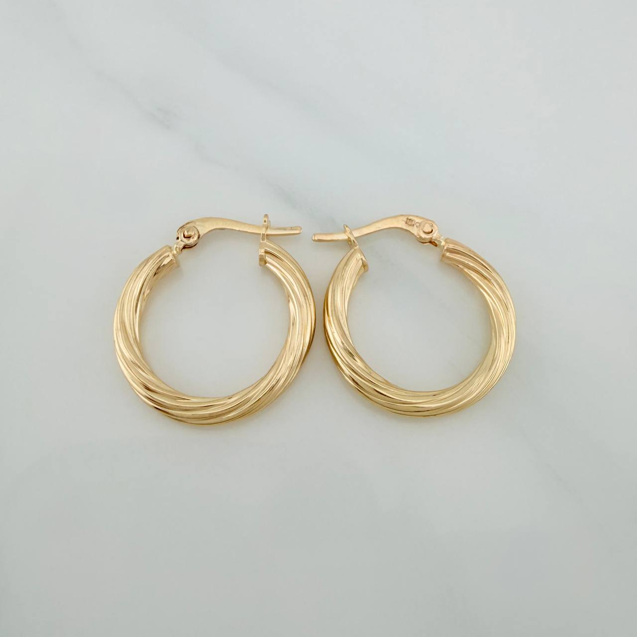 Candongas Mary 1.65gr / 2.2cm / Oro Amarillo 18K &