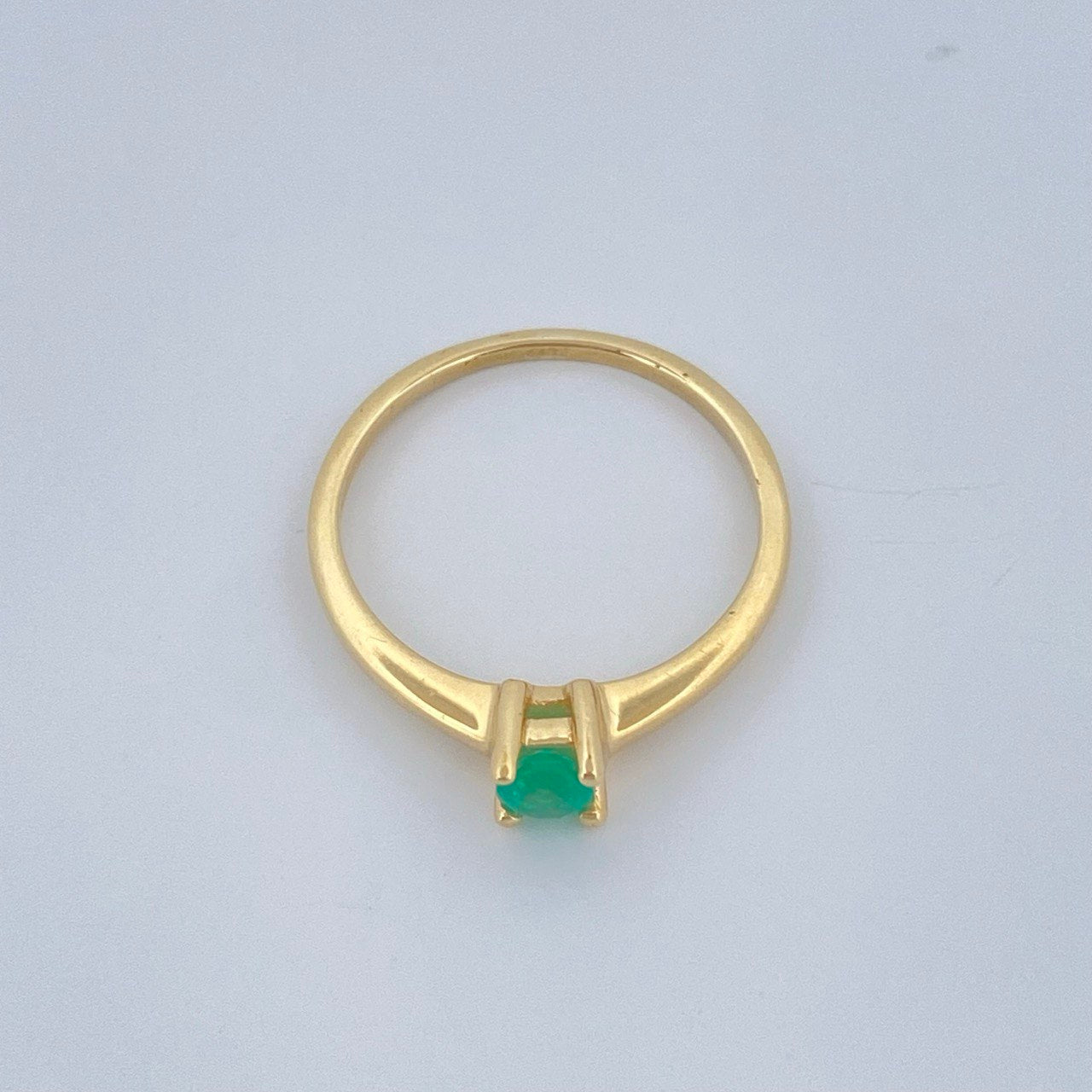 Anillo Solitario Esmeralda 1.85gr / T4 3/4 / Oro Amarillo 18K $
