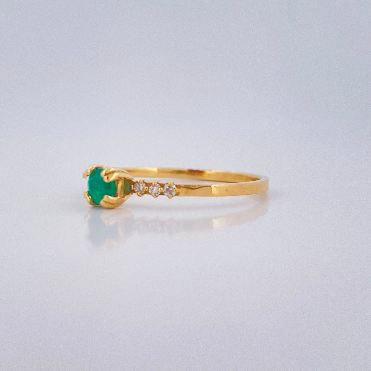 Anillo Churumbela Esmeralda 1.2gr / T6 1/4 / Oro Amarillo 18K $