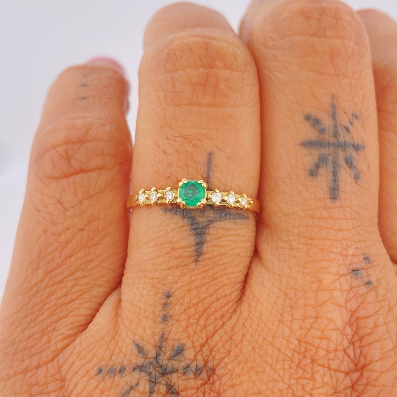 Anillo Churumbela Esmeralda 1.9gr / T7 1/4 / Oro Amarillo 18K $