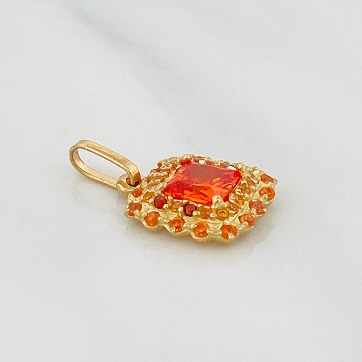 Dije Halo Cuadrado 1.95 g / 2 cm Oro Amarillo 18K