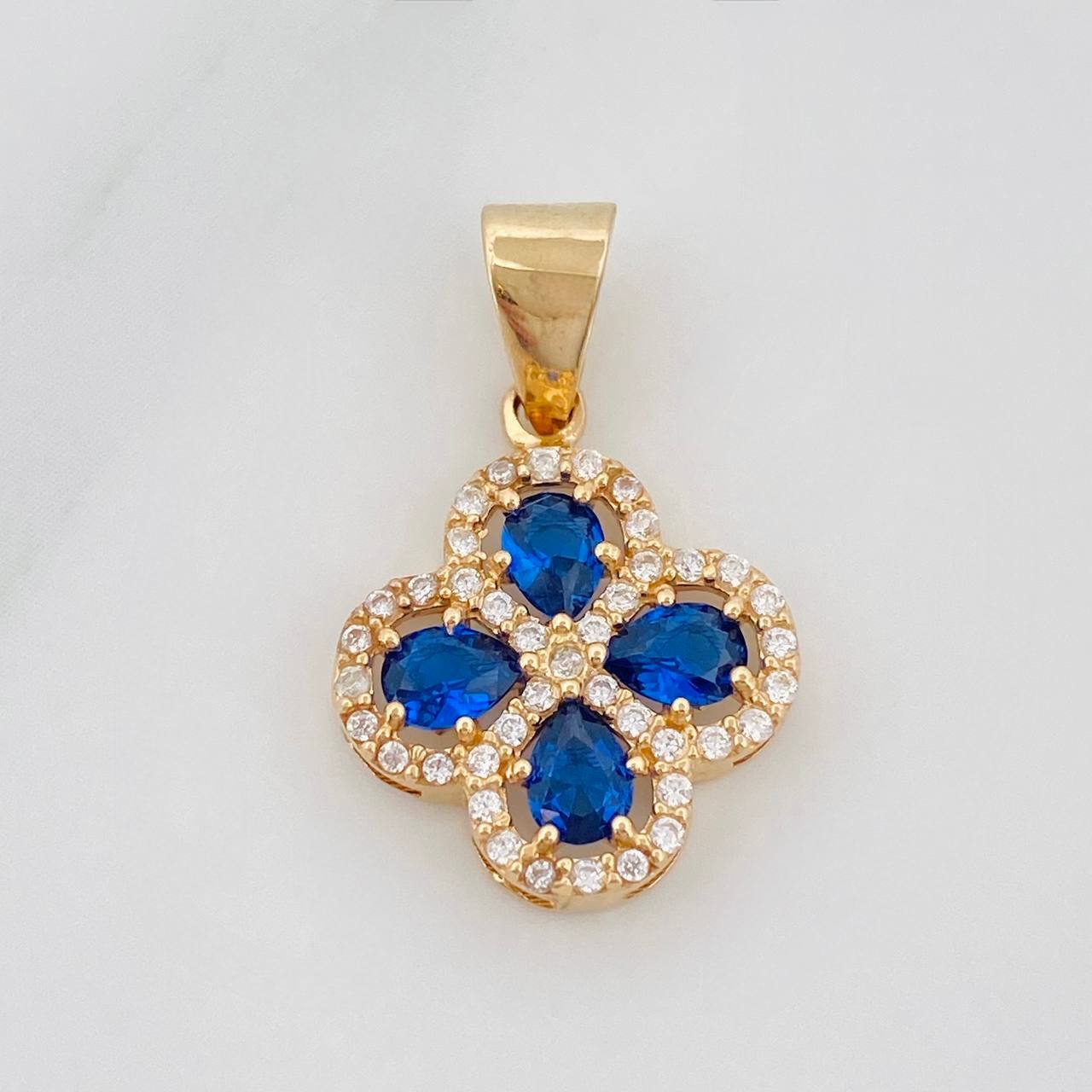 Dije Trebol 1.8 g / 2.3 cm Oro Amarillo 18K