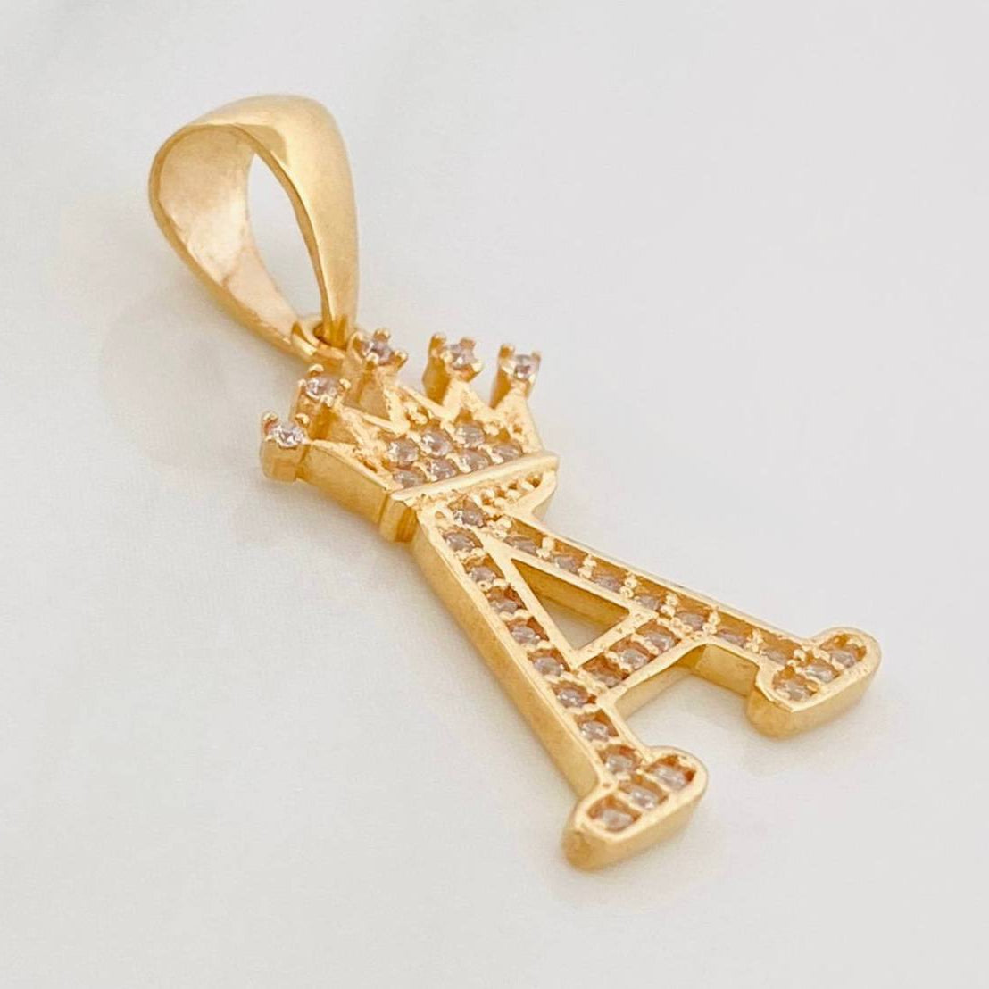 Dije Corona Letra A 1.7 g / 2.6 cm Oro Amarillo 18K