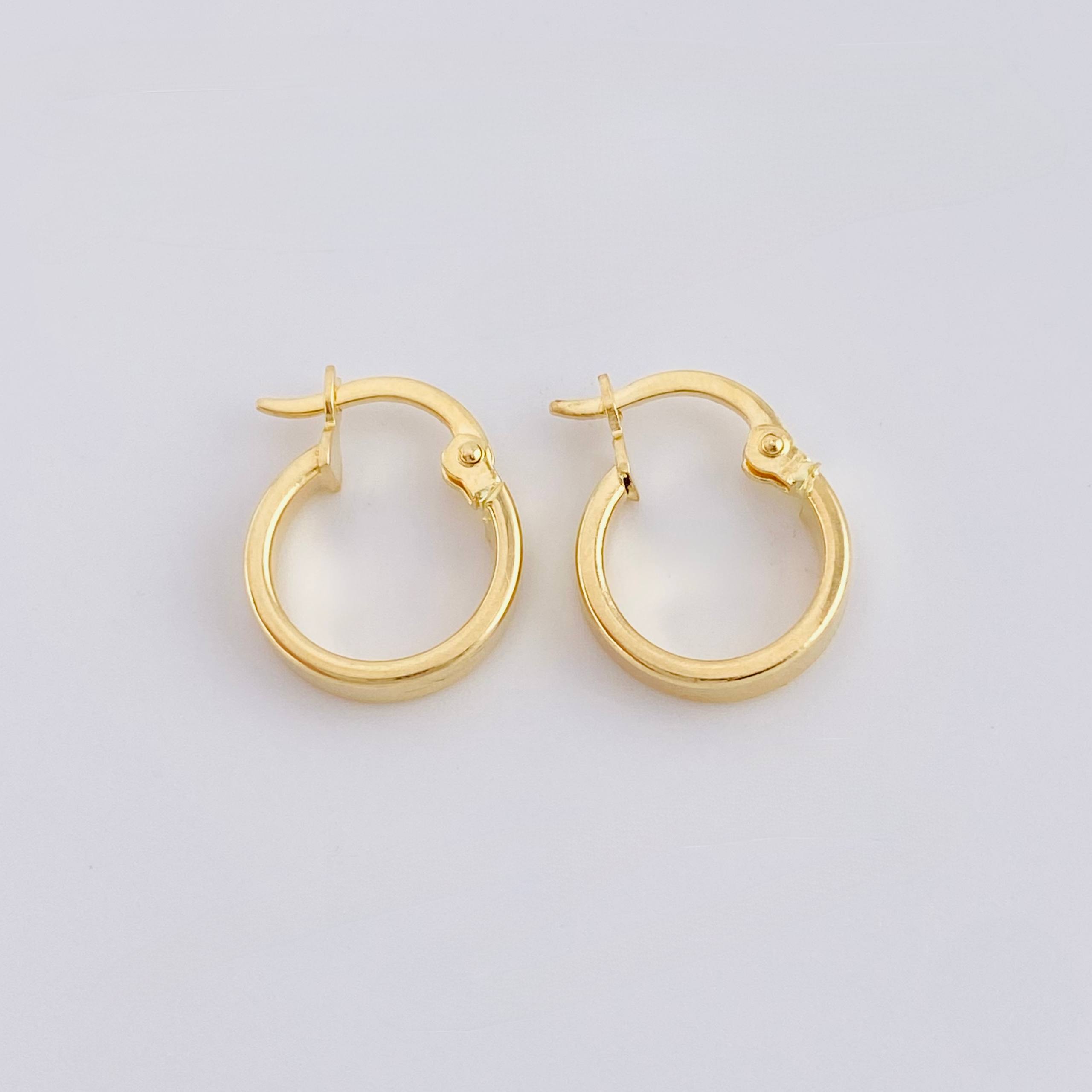 Candongas Vick 1.05 g / 1.5 cm Oro Amarillo 18K