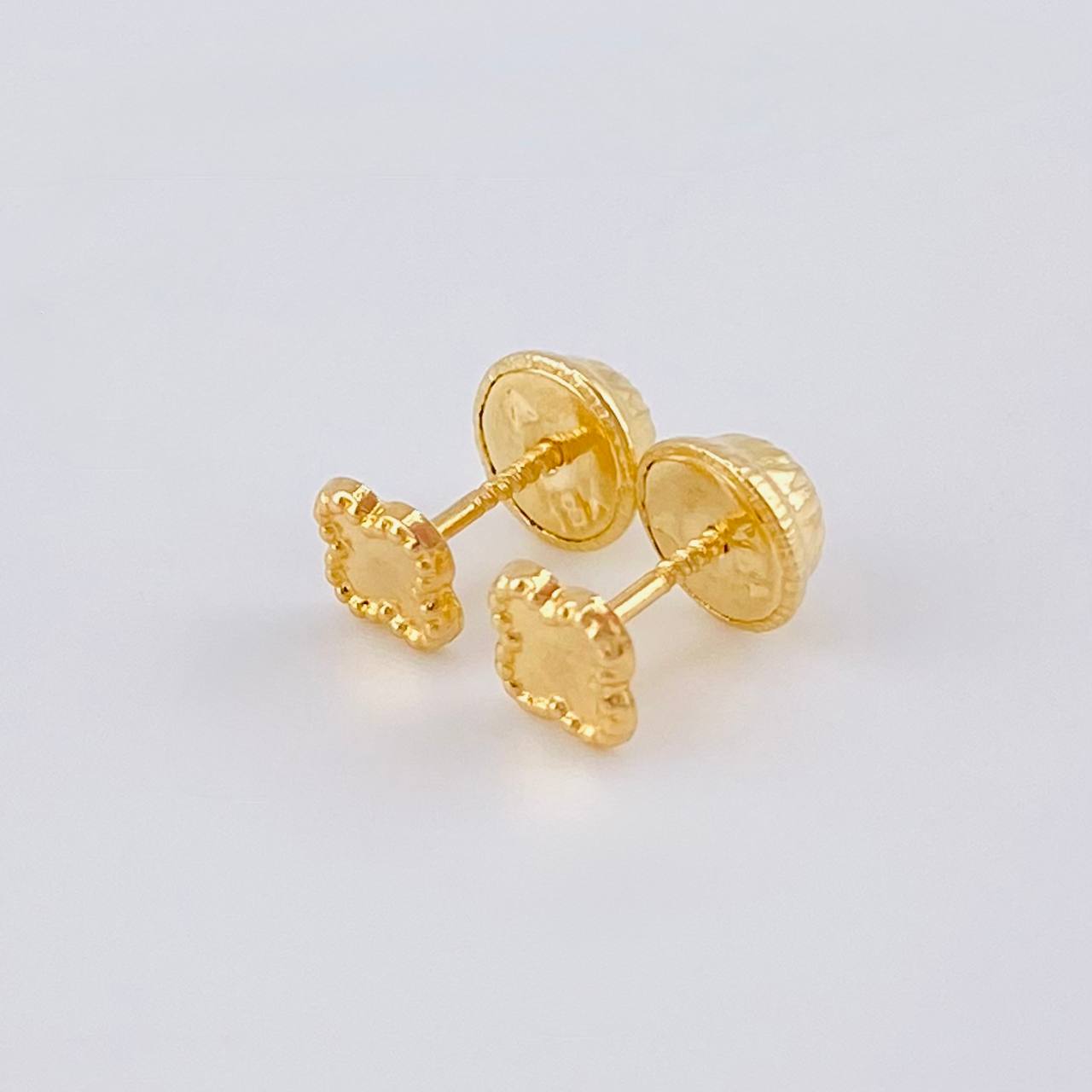 Topos Trebol Liso 0.4 g / 4,4 mm Oro Amarillo 18K
