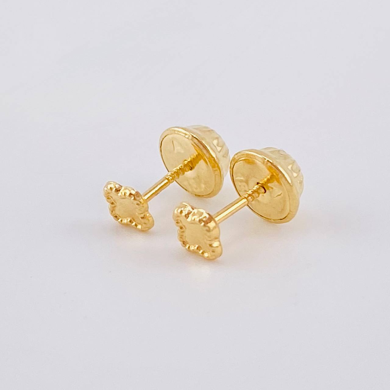 Topos Trebol Liso 0.35 g / 3,6 mm Oro Amarillo 18K