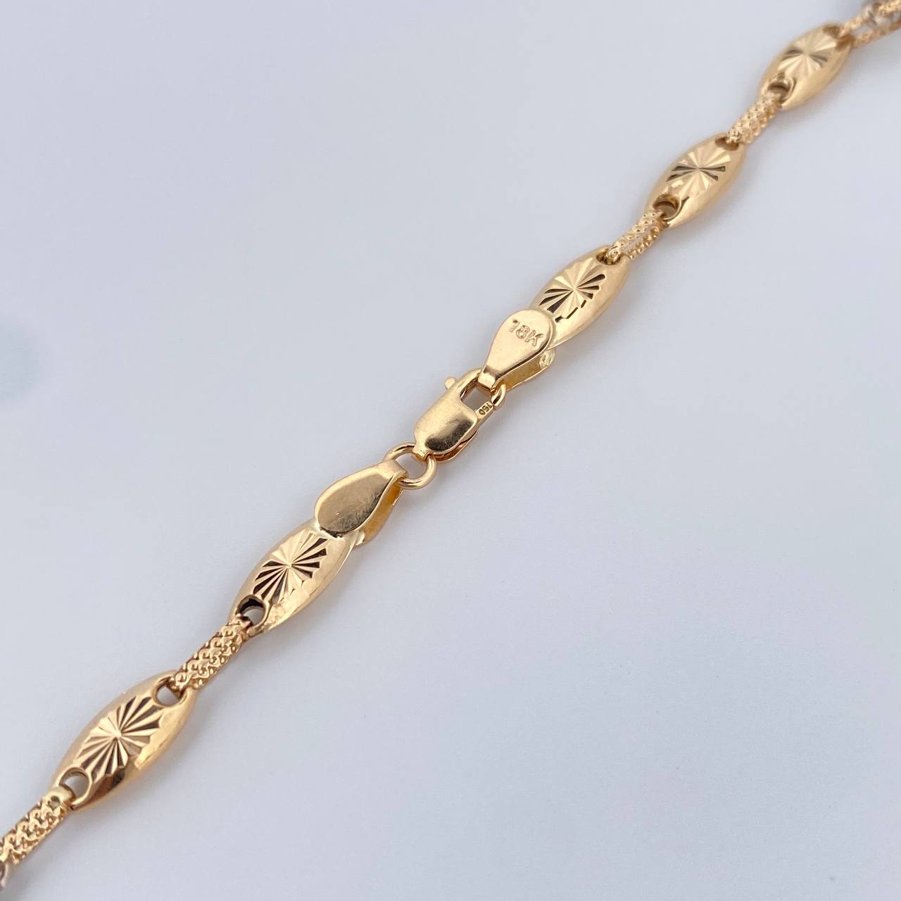 Cadena Rustica Eslabon 12.55gr / 60.6cm / 5.1mm Diamantado Dos Oros Amarillo Blanco 18K &